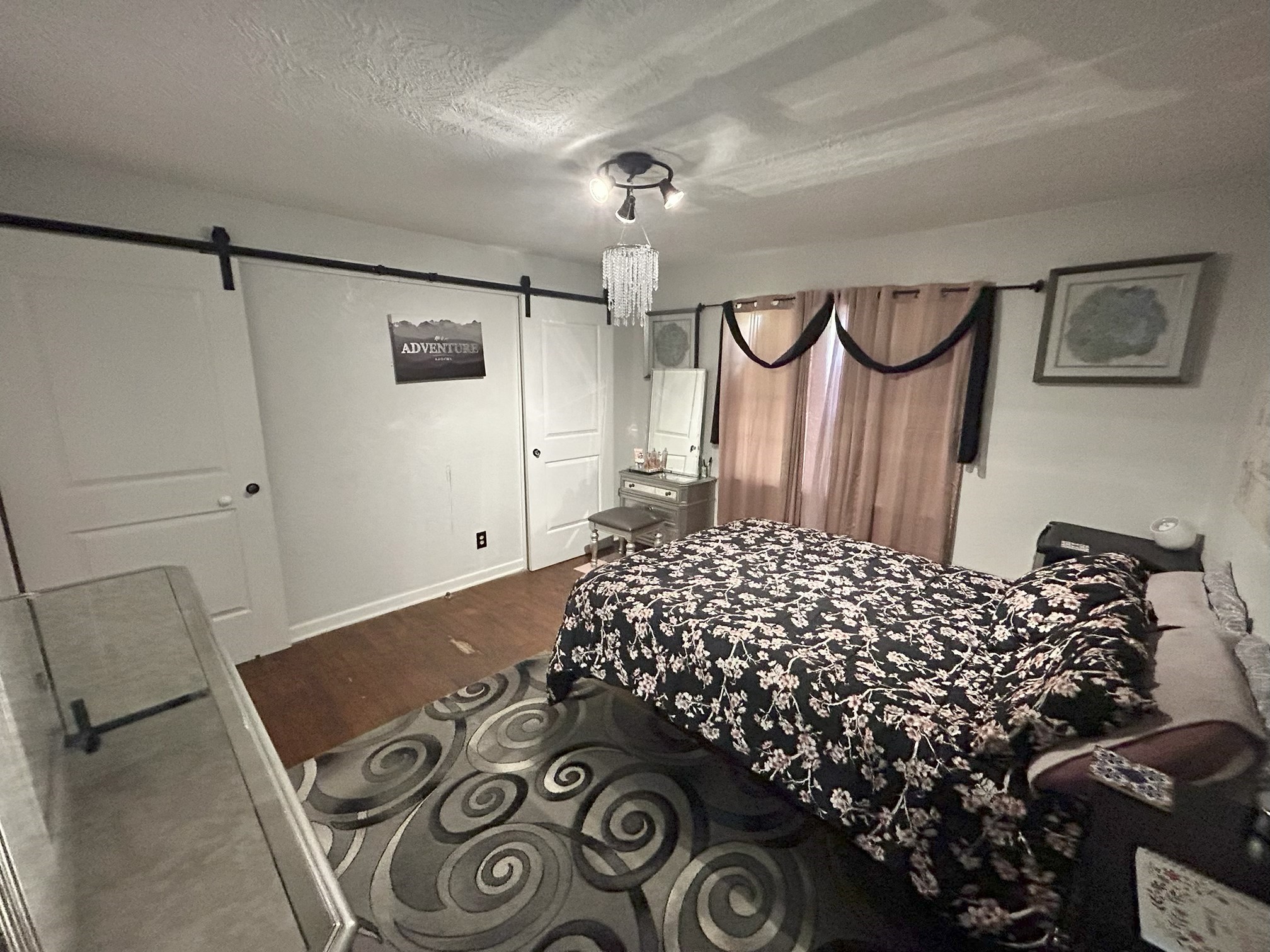 319 Walnut Avenue Winnie, TX 77665 - Photo 11 of 19 Primary bedroom
;
Autofill
;