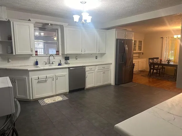 $245,000 | 319 Walnut Avenue, Winnie, TX 77665