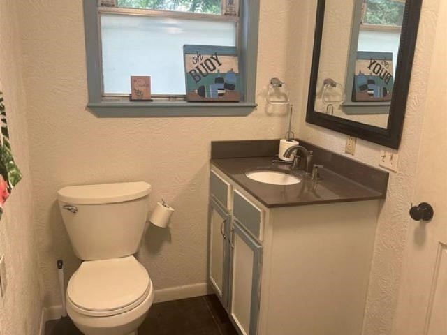 319 Walnut Avenue Winnie, TX 77665 - Photo 9 of 19 bath