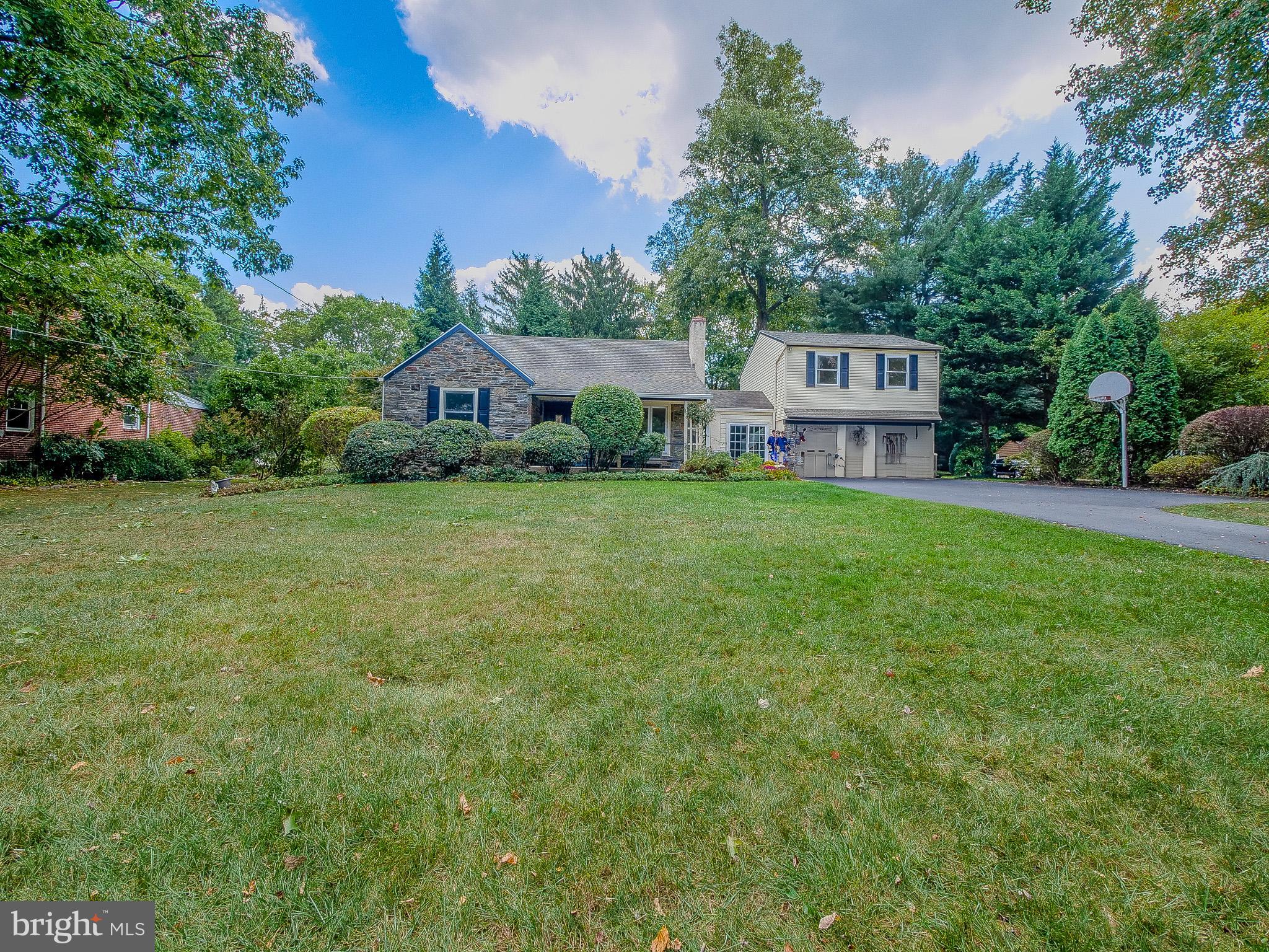 321 Farnum Road Media, PA 19063 - Photo 4 of 93