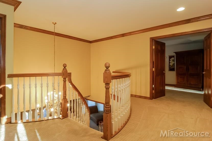 1069 Olympia Drive Rochester Hills, MI 48306 - Photo 14 of 27