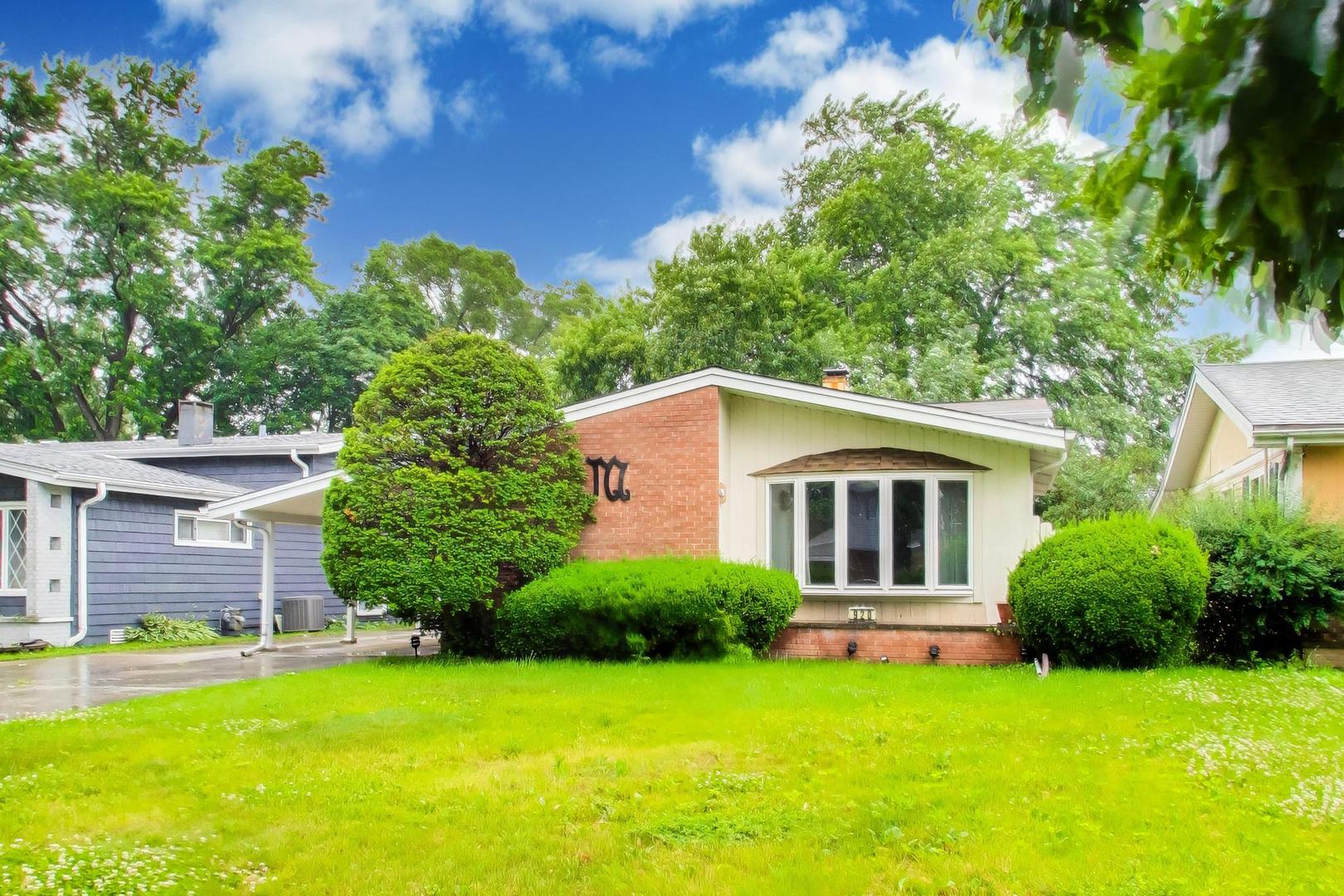 920 Pleasant Avenue Addison, IL 60101 - Photo 2 of 32