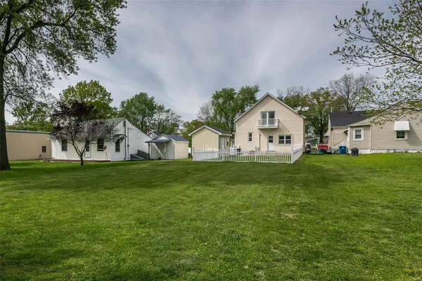 $151,500 | 114 East Iowa Street, Trenton, IL 62293