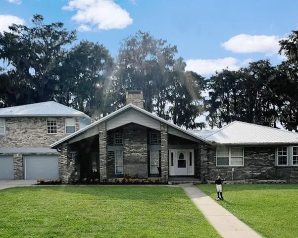 $597,000 | 15618 Highway 301, Hawthorne, FL 32640