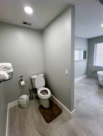 $597,000 | 15618 Highway 301, Hawthorne, FL 32640