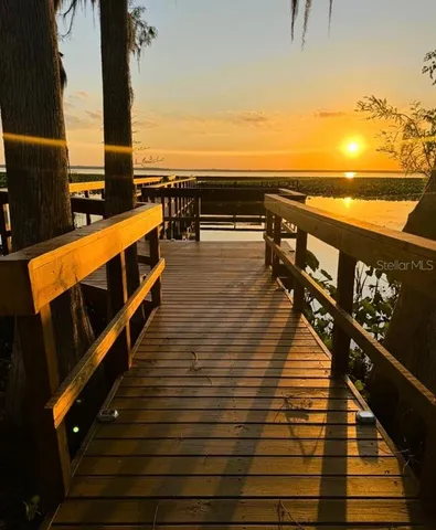 $597,000 | 15618 Highway 301, Hawthorne, FL 32640