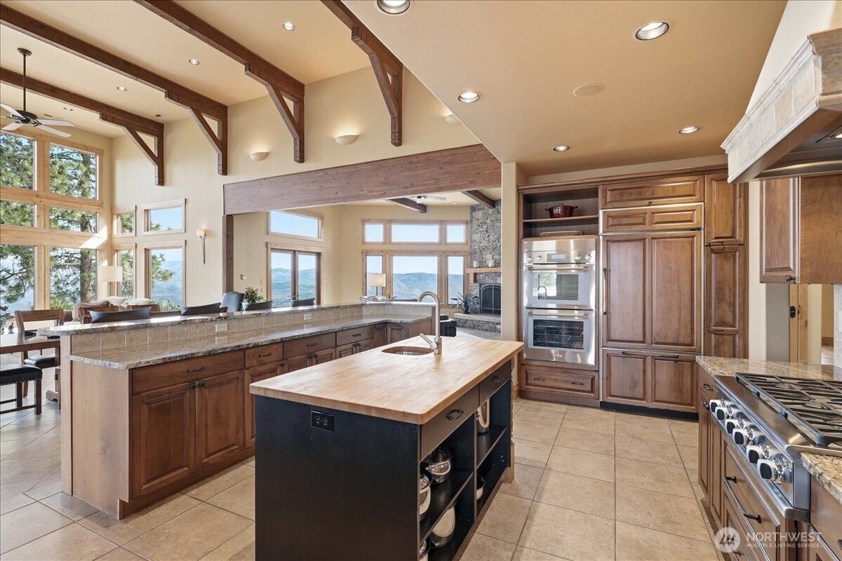 300 Hawks Ridge Road Chelan, WA 98816 - Photo 12 of 40