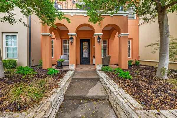 $799,000 | 96 Casa Lane, Unit 210, Colleyville, TX 76034