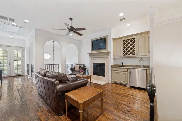 $799,000 | 96 Casa Lane, Unit 210, Colleyville, TX 76034