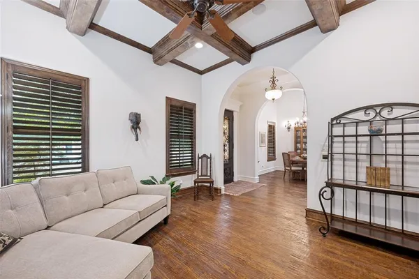 $799,000 | 96 Casa Lane, Unit 210, Colleyville, TX 76034