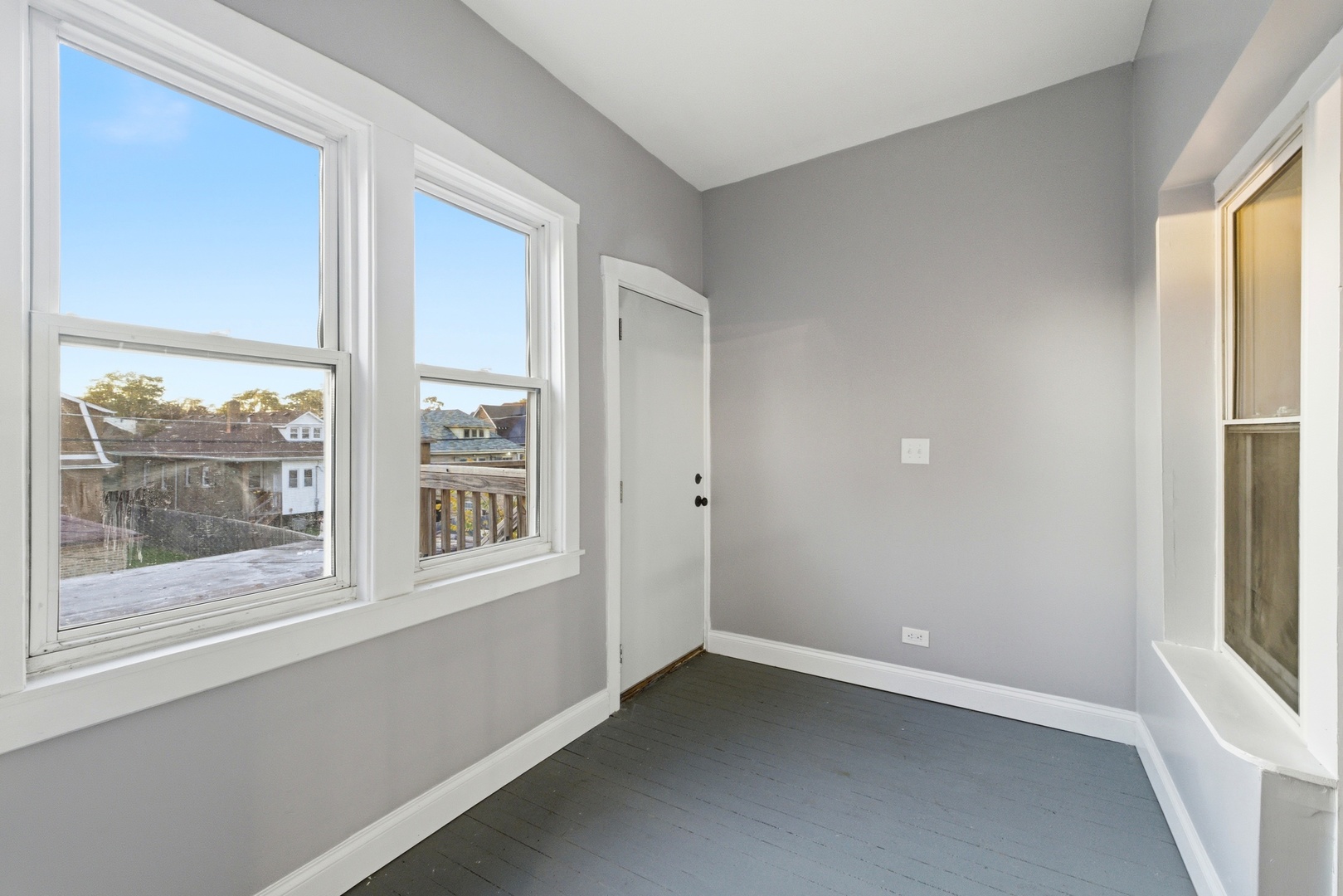 8344 South Marshfield Avenue Chicago, IL 60620 - Photo 13 of 35 an empty room with windows