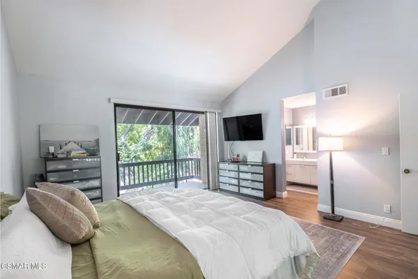 $4,250 | 21901 Burbank Boulevard, Unit 199, Woodland Hills, CA 91367