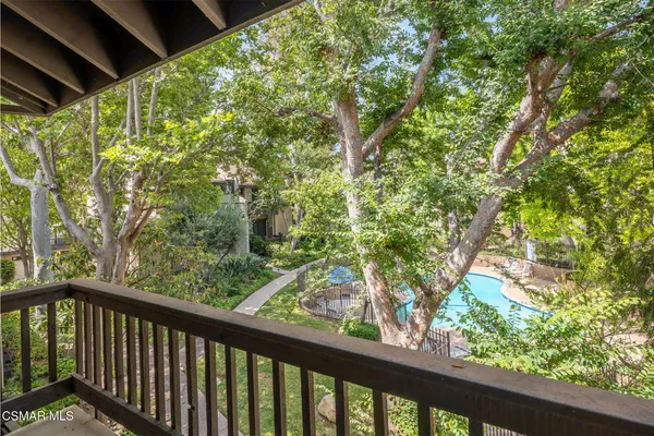 $4,250 | 21901 Burbank Boulevard, Unit 199, Woodland Hills, CA 91367