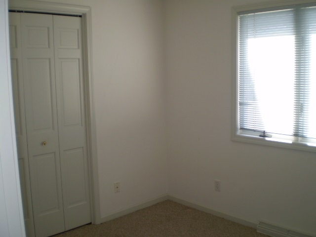 8088 East North Road Syracuse, IN 46567 - Photo 14 of 26 Gallery Image 14