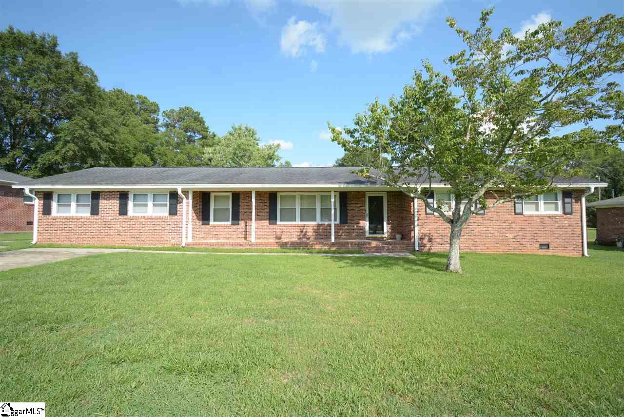 311 Garrett Street Mauldin, SC 29662 - Photo 1 of 36 Gallery Image 1