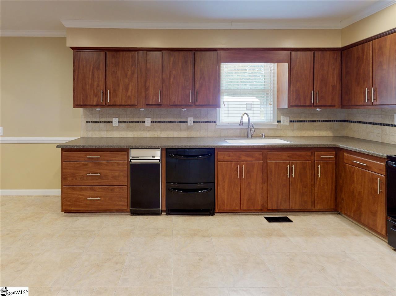 311 Garrett Street Mauldin, SC 29662 - Photo 11 of 36 Gallery Image 11