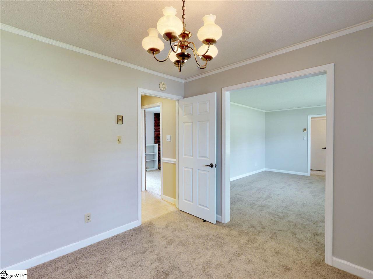 311 Garrett Street Mauldin, SC 29662 - Photo 9 of 36 Gallery Image 9