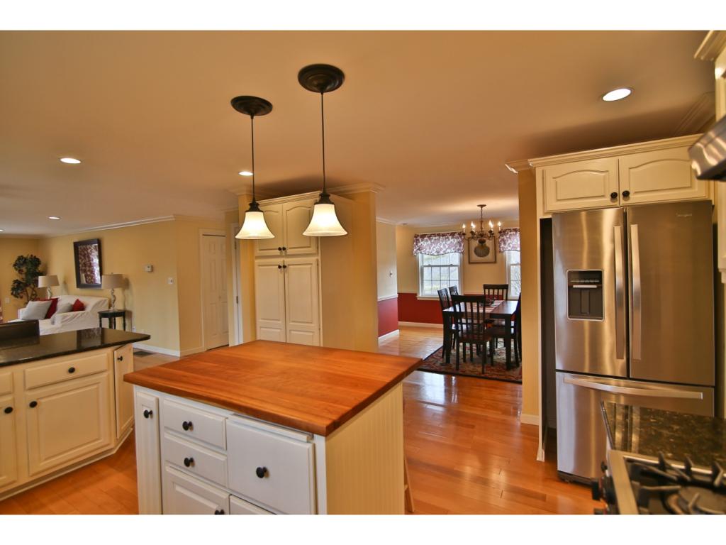 228 Post Road North Hampton, NH 03862 - Photo 4 of 36