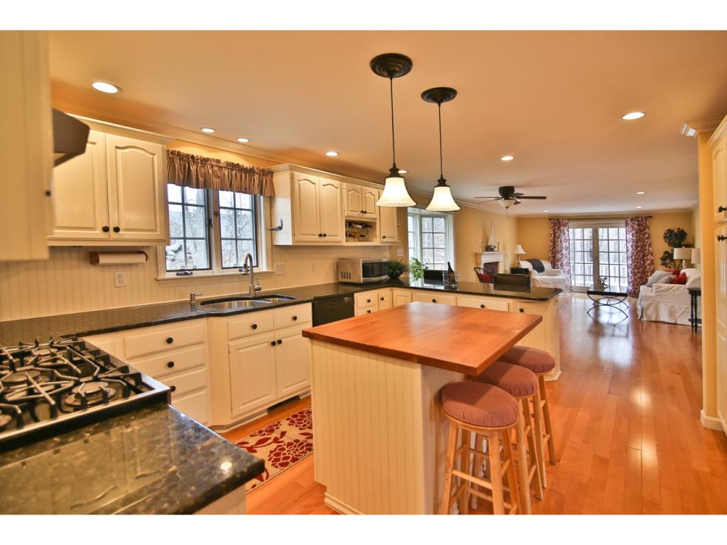 228 Post Road North Hampton, NH 03862 - Photo 9 of 36
