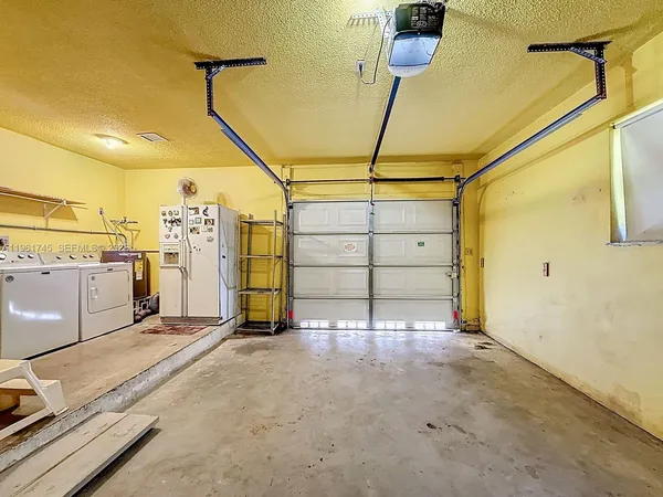 a view of a garage