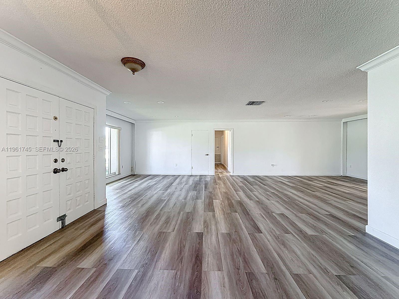 10028 Southwest 127th Street Miami, FL 33176 - Photo 5 of 22