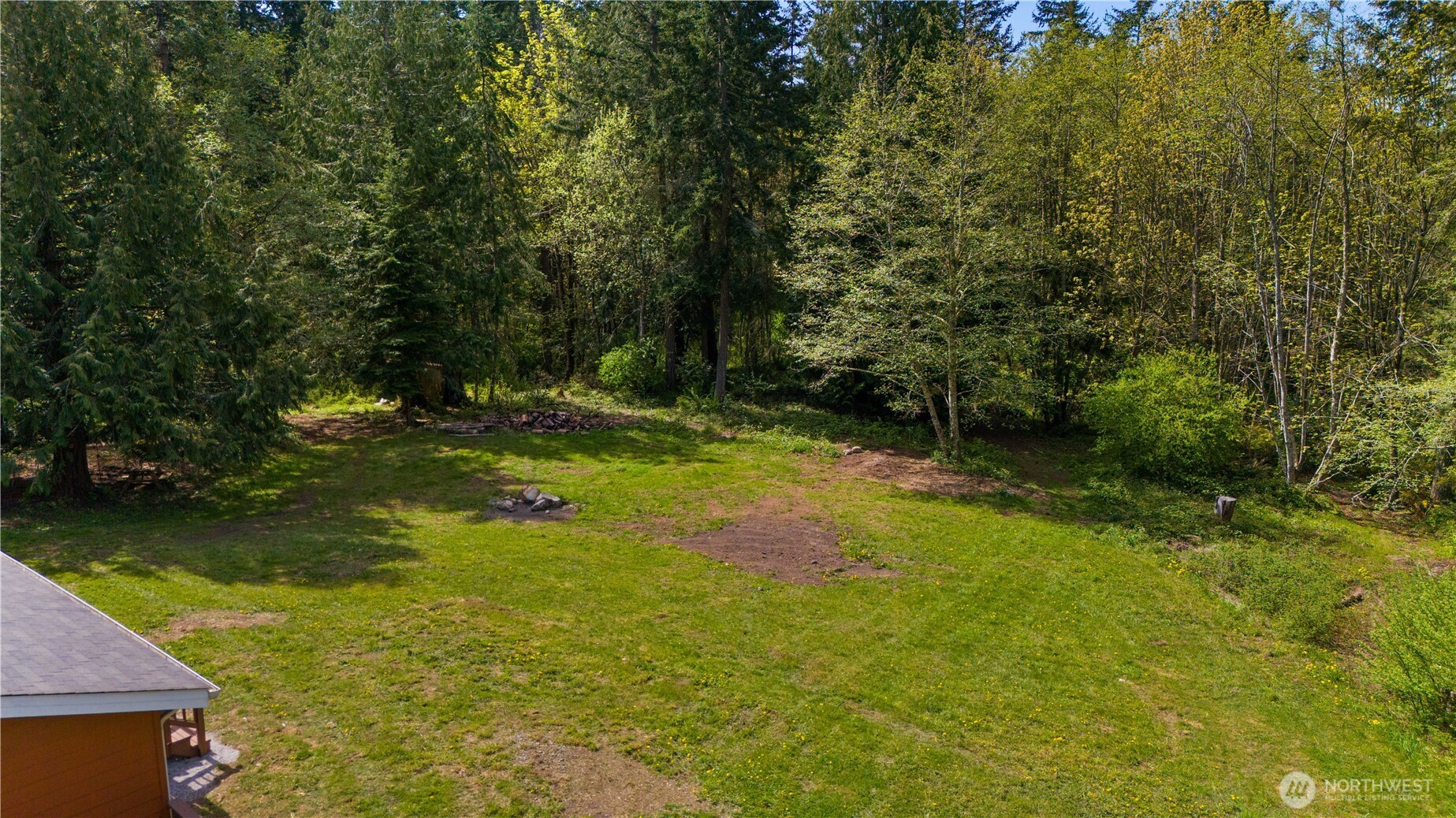 408 South Saylor Road Camano Island, WA 98282 - Photo 33 of 38 a view of yard with green space