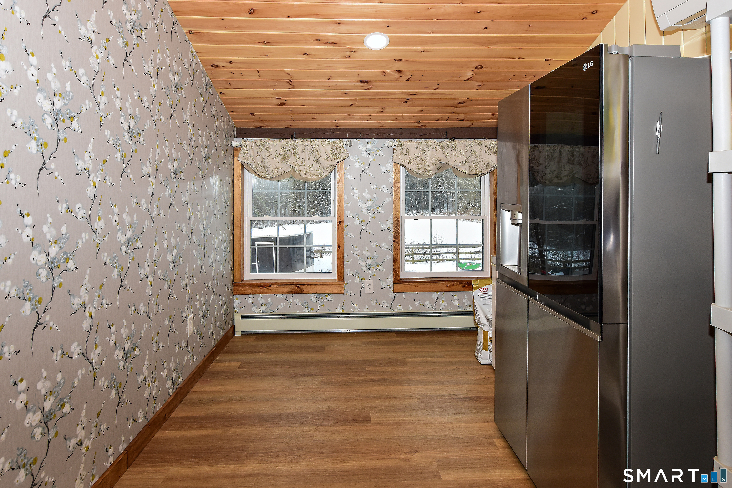 145 Perrin Road Woodstock, CT 06281 - Photo 7 of 33 a view of an entryway