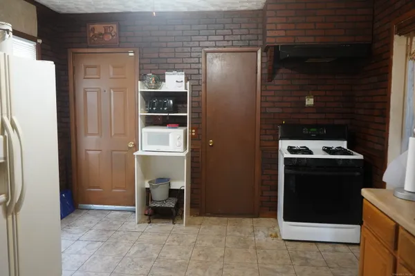 $230,000 | 407 Shelton Avenue, New Haven, CT 06511