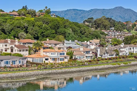$4,195,000 | 17 Heron Drive, Mill Valley, CA 94941