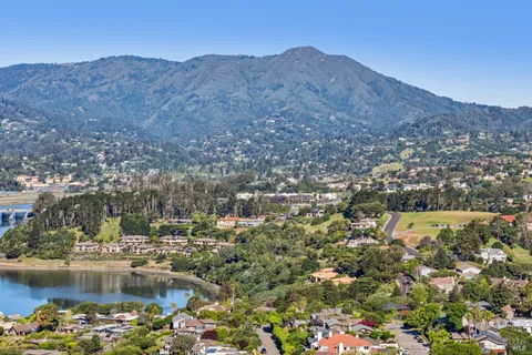 $4,195,000 | 17 Heron Drive, Mill Valley, CA 94941