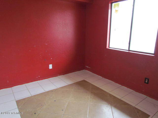 3321 South Mission Road Tucson, AZ 85713 - Photo 11 of 12