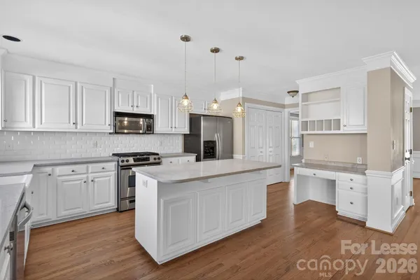 $3,300 | 2430 Willowbrook Drive, Matthews, NC 28104