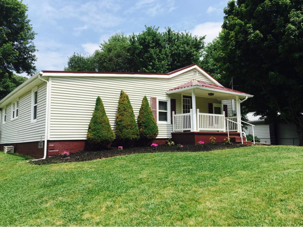 370 Ellis Road Blountville, TN 37617 - Photo 2 of 21 Photo 2