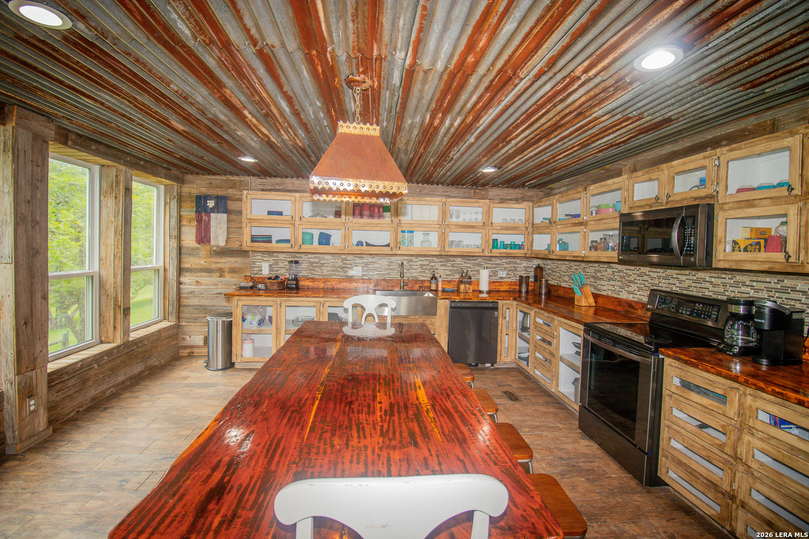 6550 Highway 83 Rio Frio, TX 78879 - Photo 16 of 35