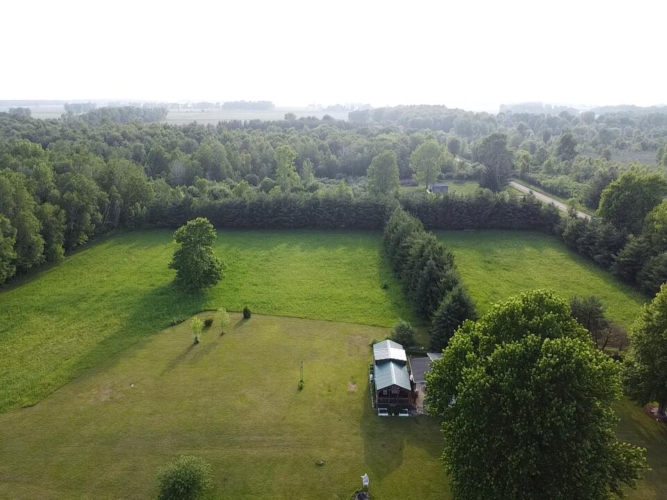 236 West Stone Road Deckerville, MI 48427 - Photo 13 of 48 2026-06-10-19-01-39-025