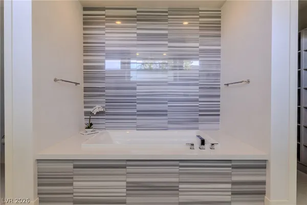 $16,500 | 4222 Bronze Ridge Street, Las Vegas, NV 89135