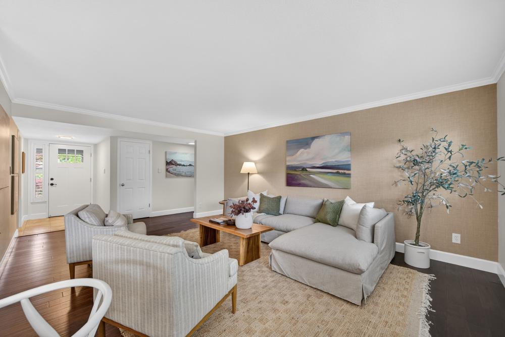 672 Clipper Way Sacramento, CA 95831 - Photo 4 of 27