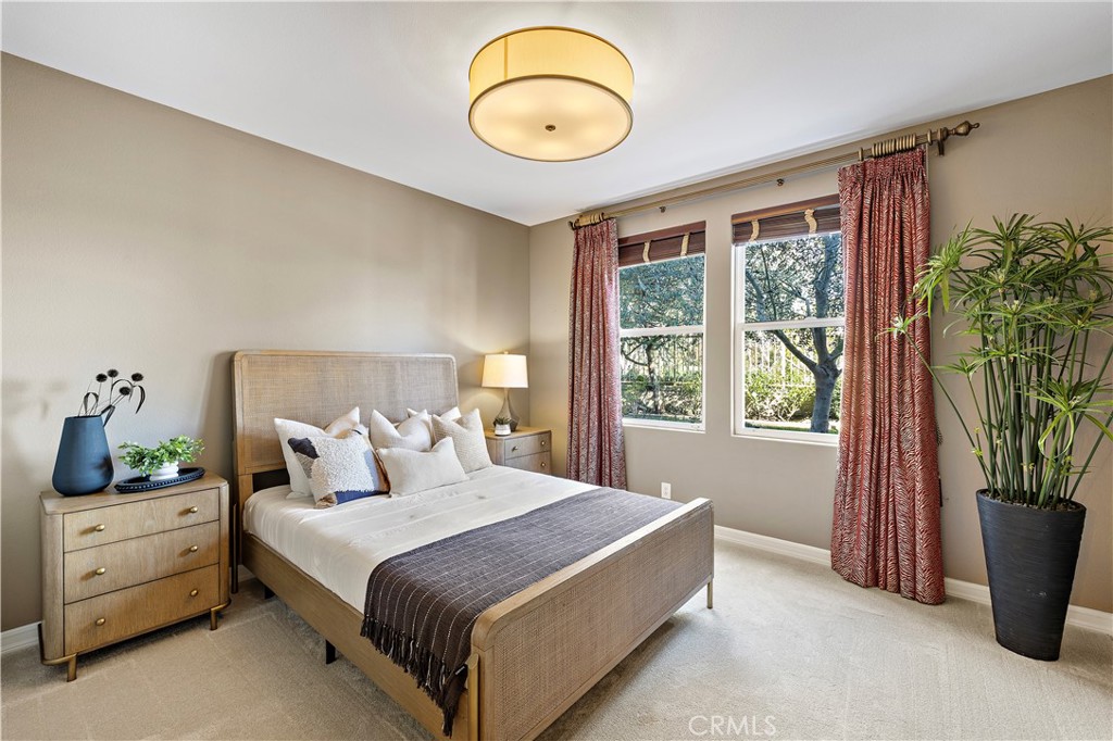 18 Asilomar Road Laguna Niguel, CA 92677 - Photo 28 of 46 Main Floor Ensuite Guest Bedroom