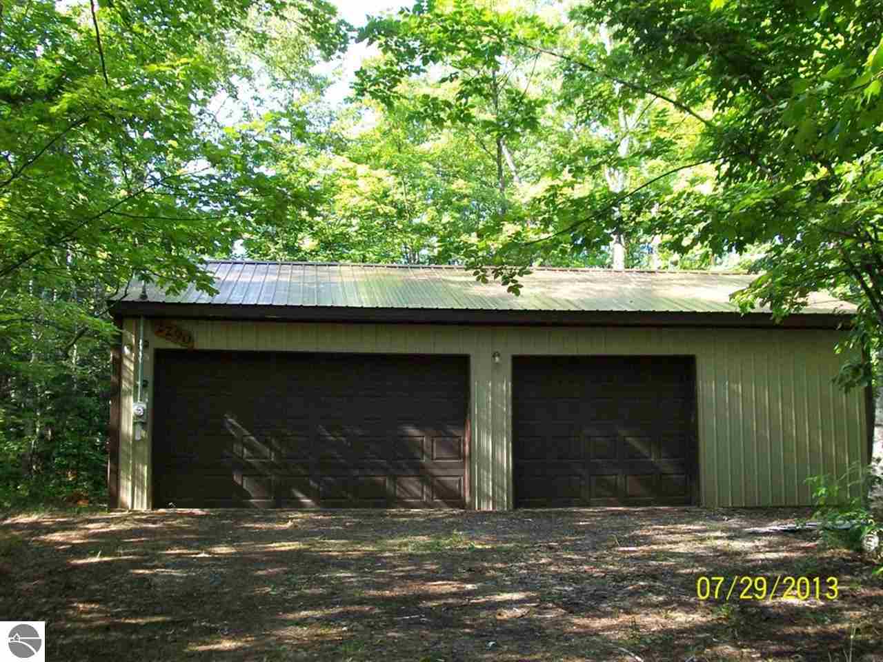 2290 North Jacobson Road Suttons Bay, MI 49682 - Photo 3 of 13 1787536-2.JPG