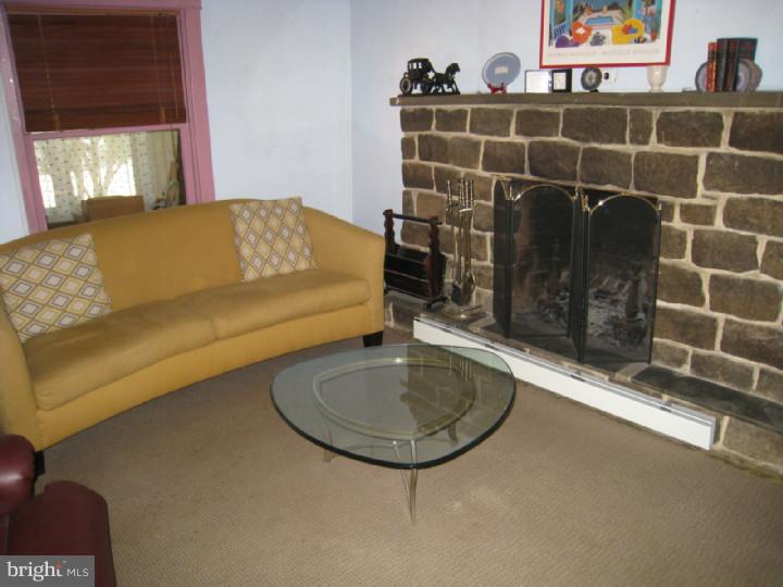 303 Forklanding Road Cinnaminson, NJ 08077 - Photo 9 of 22 Gallery Image 9