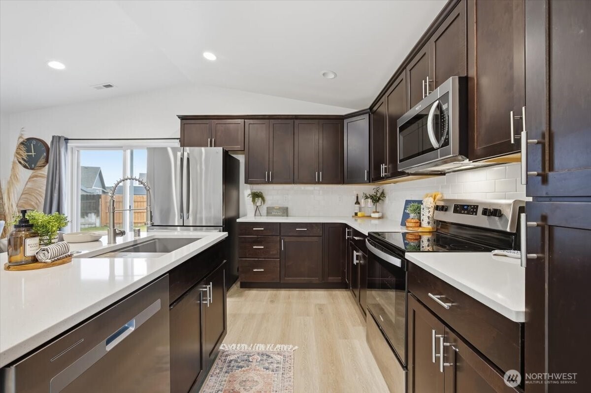 501 Rama Court Pasco, WA 99301 - Photo 5 of 23