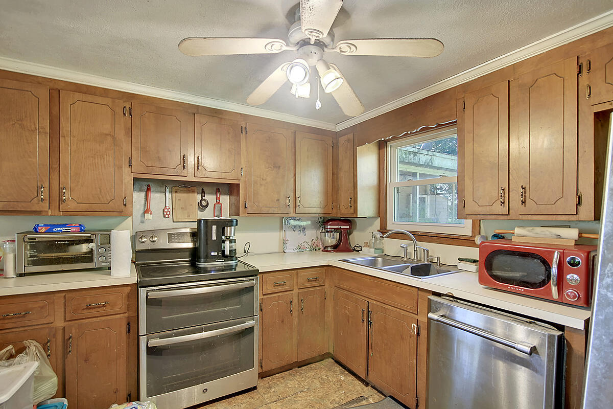 1526 Cooper Store Road Moncks Corner, SC 29461 - Photo 11 of 22 CREM_1526 Cooper Store_018