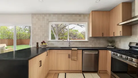 $749,000 | 3101 Val Drive, Austin, TX 78723