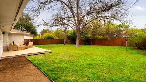 $749,000 | 3101 Val Drive, Austin, TX 78723
