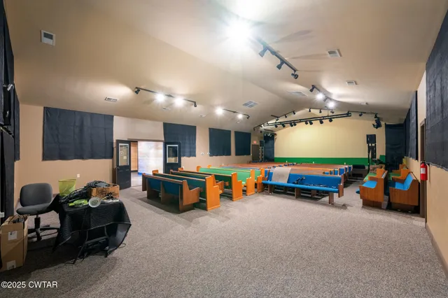 $499,000 | 215 Baker Road, Huntingdon, TN 38344