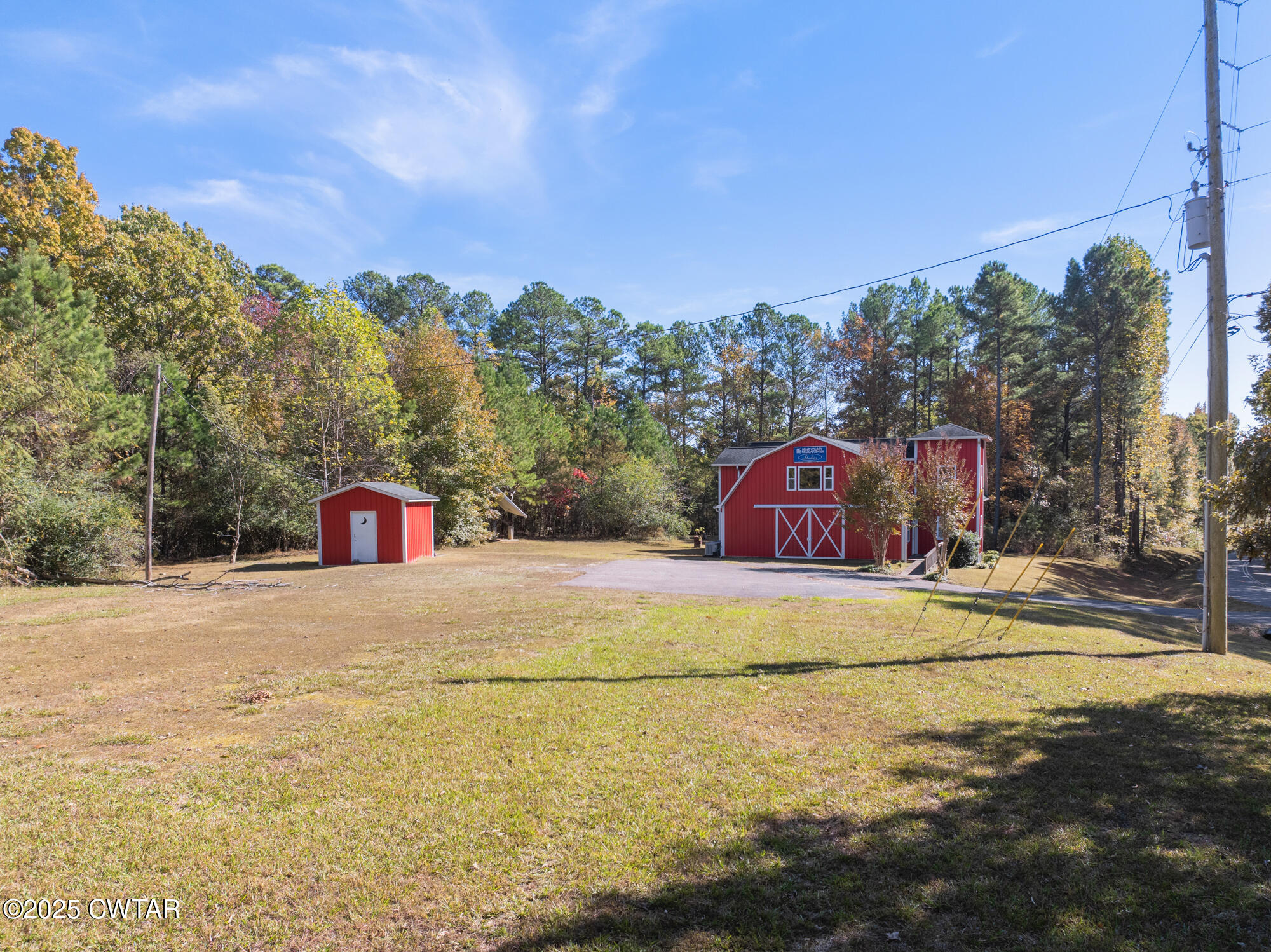 215 Baker Road Huntingdon, TN 38344 - Photo 6 of 35 DJI_20251104131135_0743_D