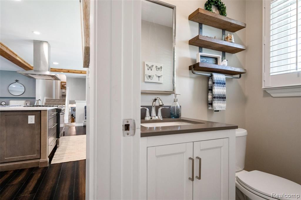 908 South Reading Road Bloomfield Hills, MI 48304 - Photo 22 of 49