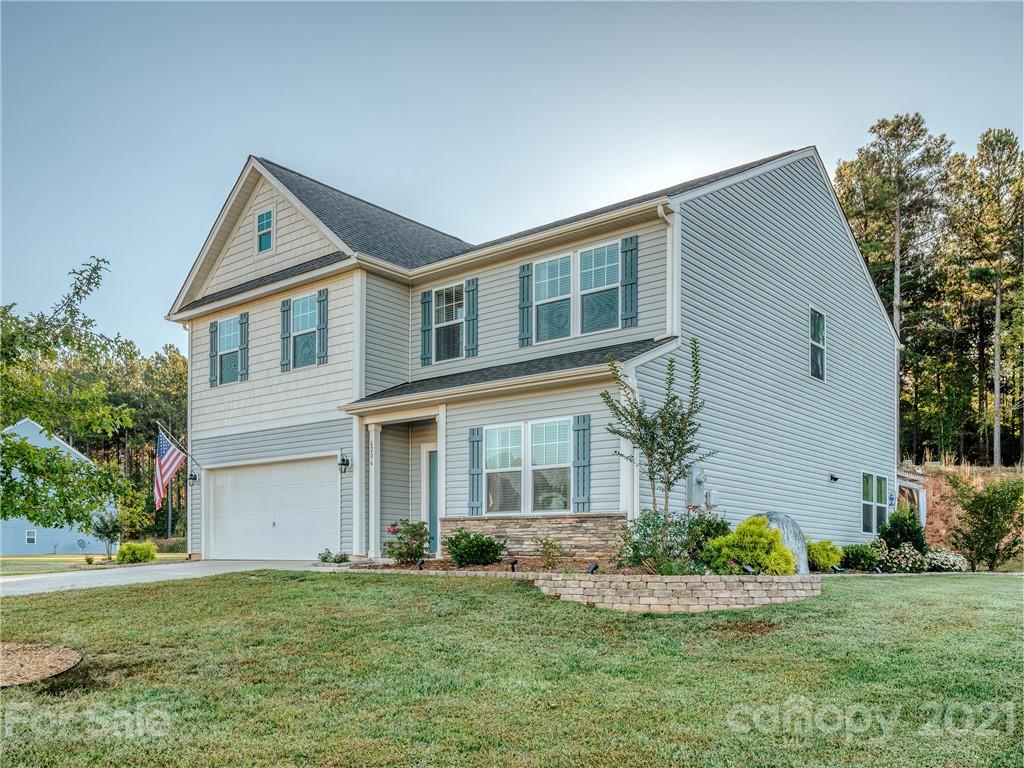 6206 Hawk View Road Waxhaw, NC 28173 - Photo 2 of 29 Gallery Image 2