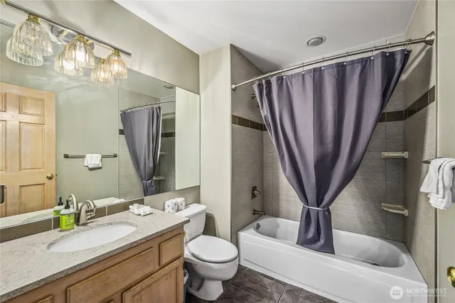 $1,248,000 | 11 Guye Peak Lane, Snoqualmie Pass, WA 98068