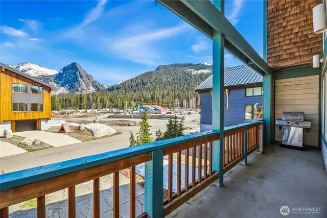 $1,248,000 | 11 Guye Peak Lane, Snoqualmie Pass, WA 98068